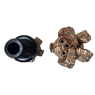 کارخانه 6 5/8 اینچ 168mm 5 تیغه PDC بیت برای حفاری چاه آب